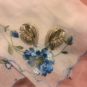 Vintage pinup rockabilly swing clip on earrings